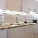 Ultra - New - Quiet Sleep Апартаменты