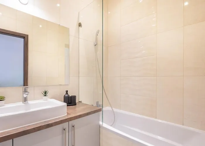 Ultra - New - Quiet Sleep Apartament *