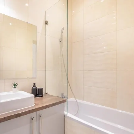 Ultra - New - Quiet Sleep 公寓 *