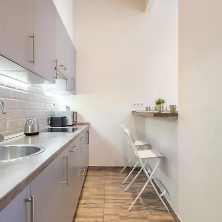 Ultra - New - Quiet Sleep 公寓 *